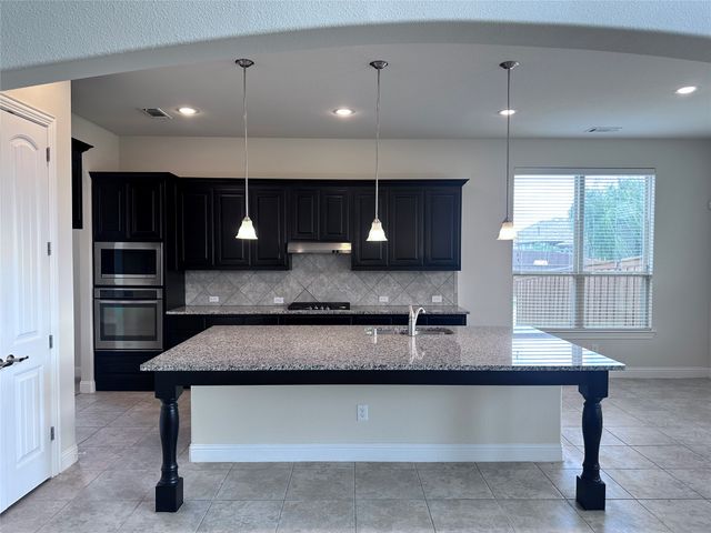 1305 Meridian Drive, Forney, TX 75126