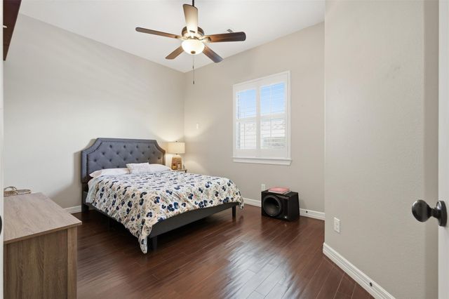 4623 La Escalona, League City, TX 77573