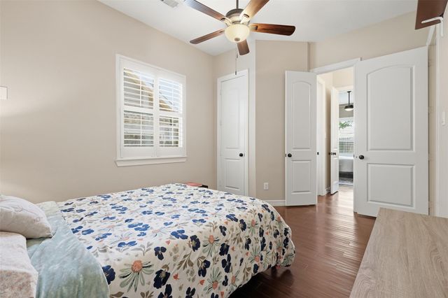 4623 La Escalona, League City, TX 77573