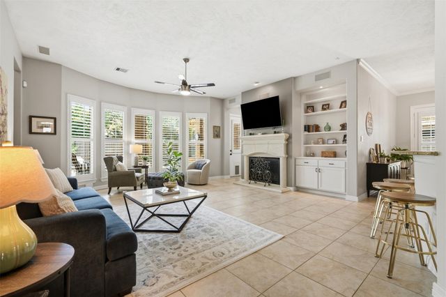 4623 La Escalona, League City, TX 77573