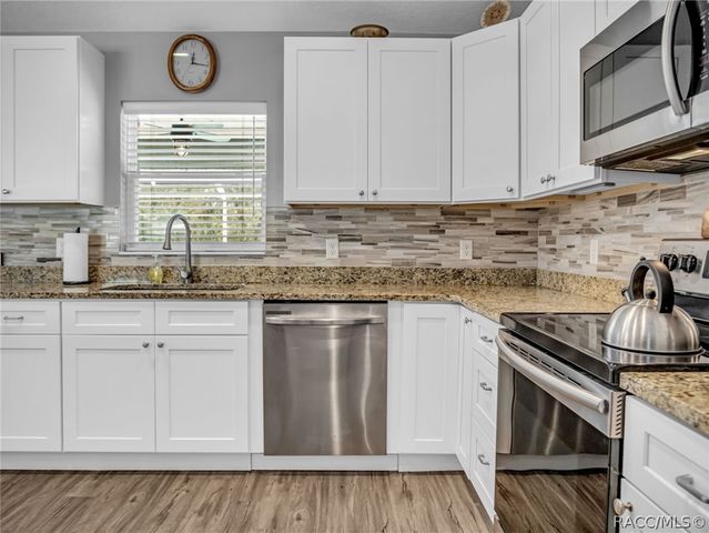 5651 N Summerfield Point, Citrus Springs, FL 34434