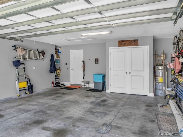 5651 N Summerfield Point, Citrus Springs, FL 34434