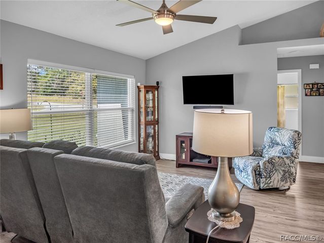 5651 N Summerfield Point, Citrus Springs, FL 34434