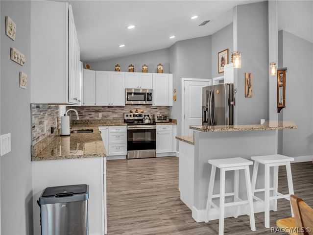 5651 N Summerfield Point, Citrus Springs, FL 34434