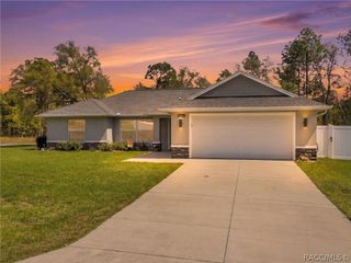 5651 N Summerfield Point, Citrus Springs, FL 34434
