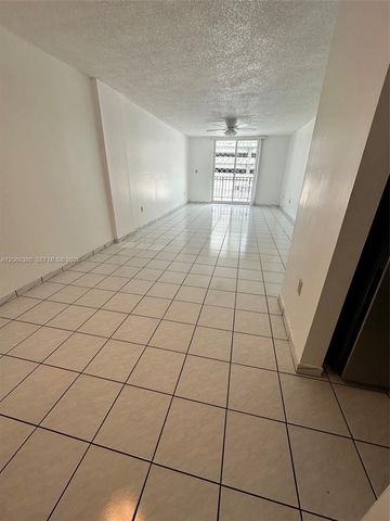 720 Collins Avenue 309, Miami Beach, FL 33139
