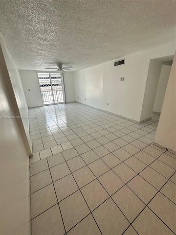 720 Collins Avenue 309, Miami Beach, FL 33139