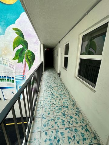 720 Collins Avenue 309, Miami Beach, FL 33139