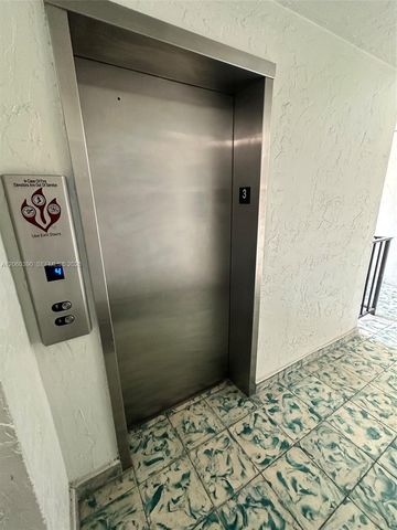 720 Collins Avenue 309, Miami Beach, FL 33139