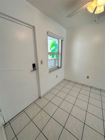 720 Collins Avenue 309, Miami Beach, FL 33139