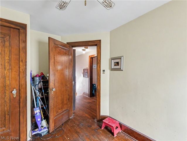 1634 Greenlawn Avenue, Akron, OH 44301