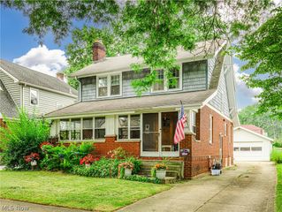 1634 Greenlawn Avenue, Akron, OH 44301