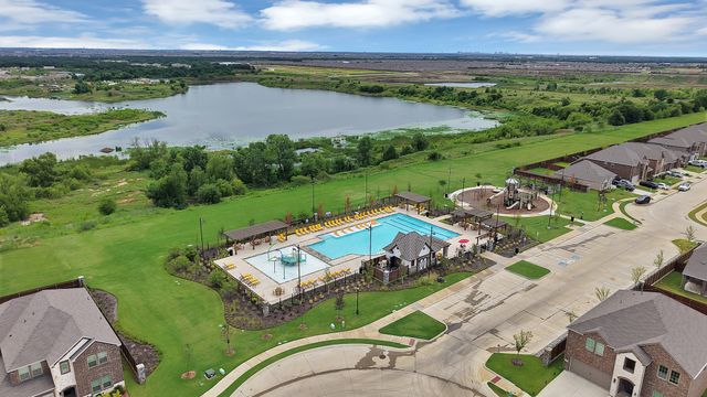 9720 Lariat Drive, Aubrey, TX 76227