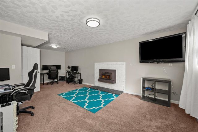 320 W Chatham Ct, Spokane, WA 99218