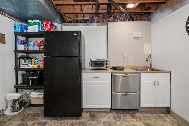 320 W Chatham Ct, Spokane, WA 99218