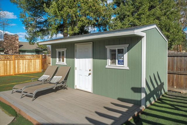 320 W Chatham Ct, Spokane, WA 99218