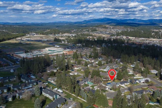 320 W Chatham Ct, Spokane, WA 99218