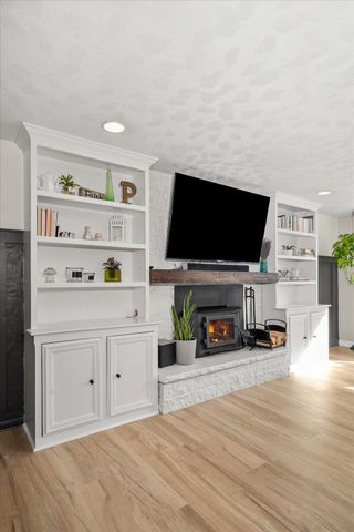 320 W Chatham Ct, Spokane, WA 99218