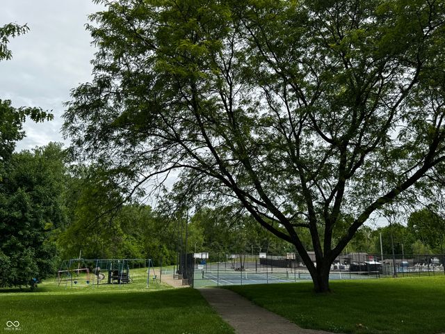 1000 Leisure Lane, Greenwood, IN 46142