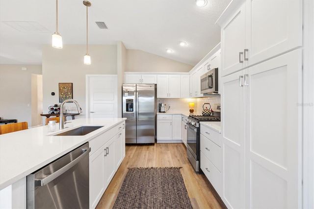 1054 JOETTE PLACE, The Villages, FL 34762