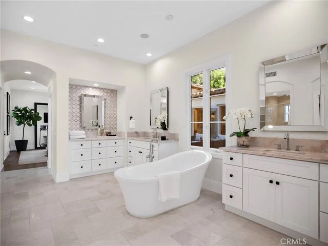 28 Via Coralle, Newport Coast, CA 92657