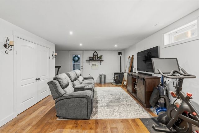 58 Bowler St, Fall River, MA 02723