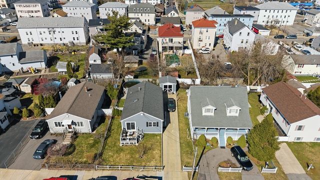 58 Bowler St, Fall River, MA 02723