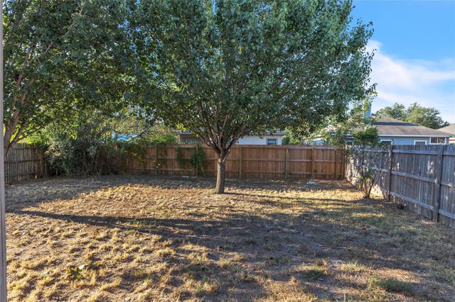 11605 Lapoynor ST, Manor, TX 78653