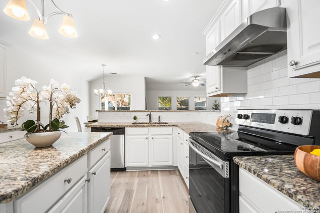 132 Hidden Cave, Cibolo, TX 78108