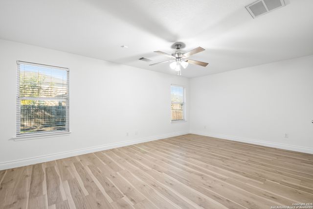 132 Hidden Cave, Cibolo, TX 78108