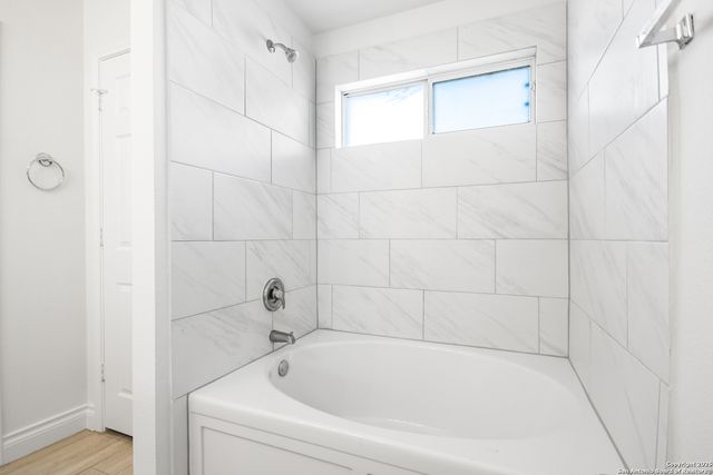 132 Hidden Cave, Cibolo, TX 78108