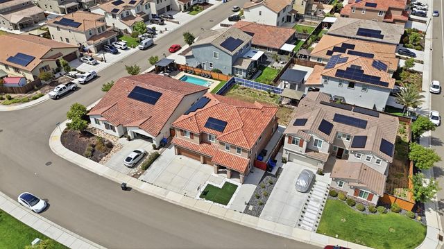 1487 Patriot St, Manteca, CA 95337