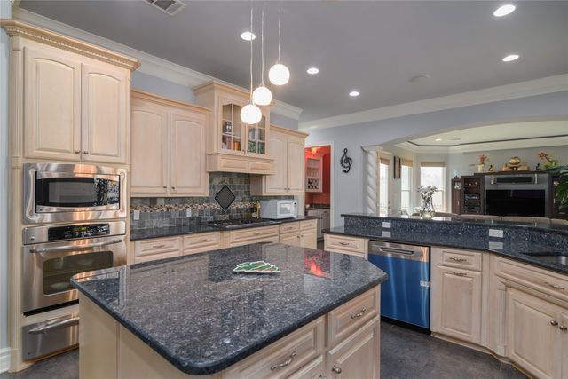 10972 Sanctuary Way, Shreveport, LA 71106