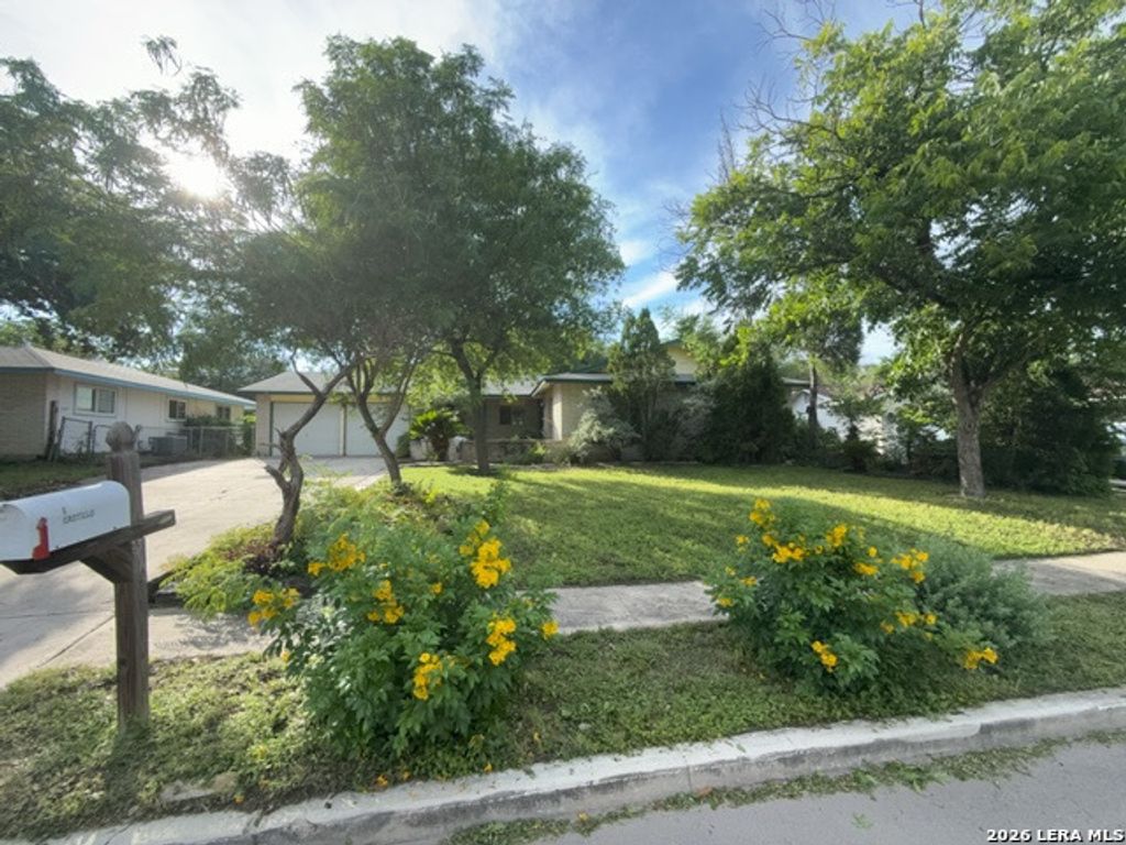 7011 WILDFERN ST, Leon Valley, TX 78238