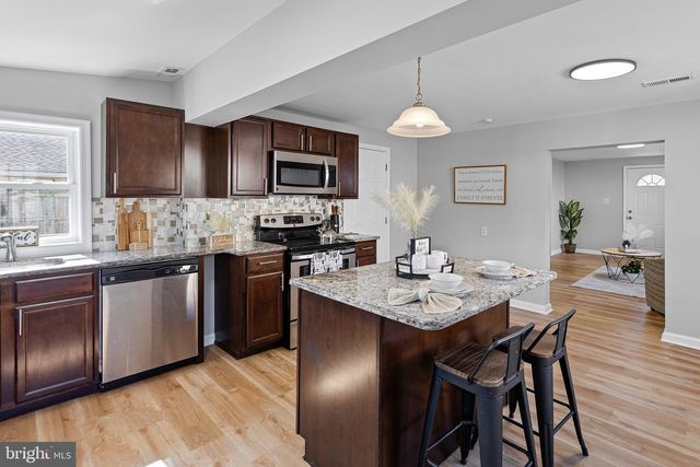 314 MARTIN DR, Historic New Castle, DE 19720