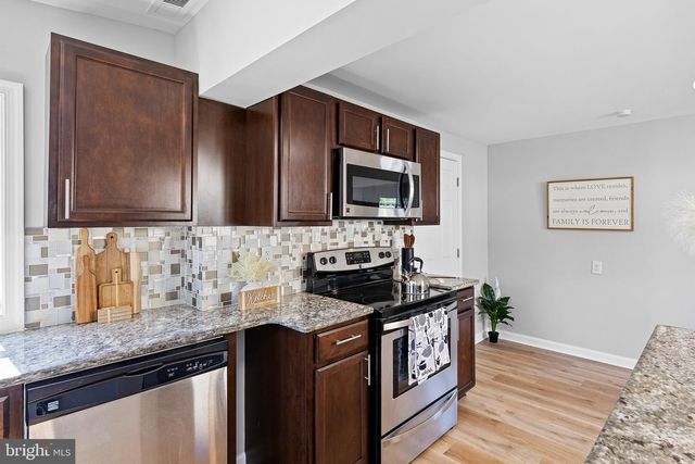314 MARTIN DR, Historic New Castle, DE 19720