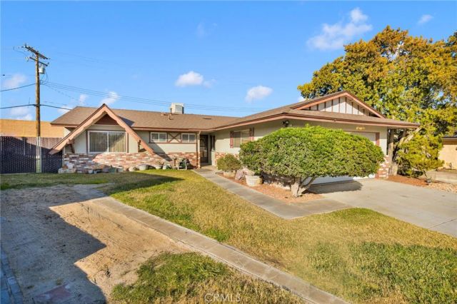 1405 Piute, Barstow, CA 92311