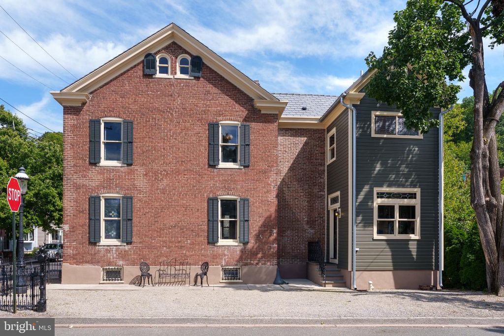 61 CHURCH ST, LAMBERTVILLE, NJ 08530 — photo 4