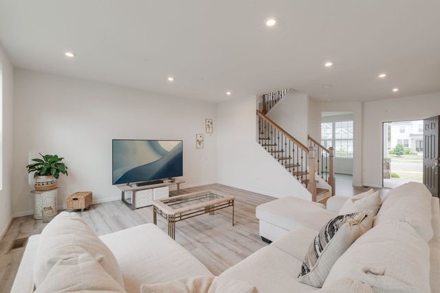 531 Alpine Drive, Algonquin, IL 60102