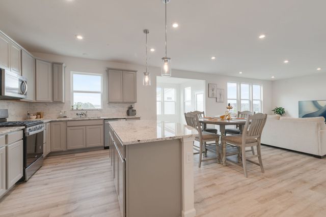 531 Alpine Drive, Algonquin, IL 60102