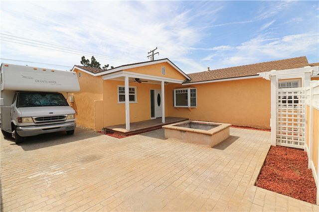 2432 W Rainbow Avenue, Anaheim, CA 92801