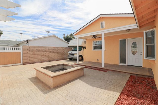 2432 W Rainbow Avenue, Anaheim, CA 92801
