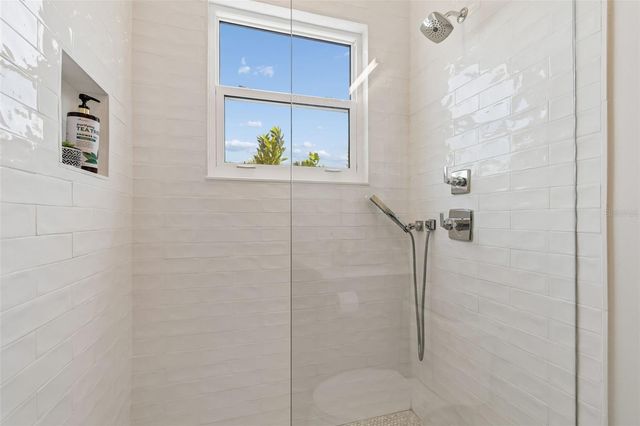 136 DEVON DRIVE, Clearwater Beach, FL 33767