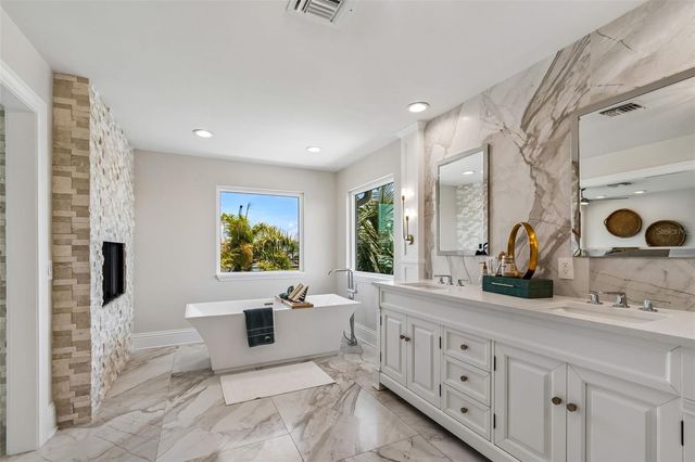 136 DEVON DRIVE, Clearwater Beach, FL 33767