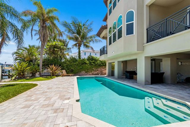 136 DEVON DRIVE, Clearwater Beach, FL 33767