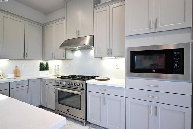 39490 N Darner Drive, Newark, CA 94560