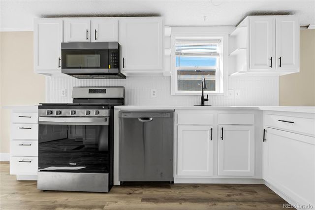 2885 E MID WAY Boulevard, Denver, CO 80234