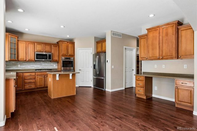 6196 S Millbrook Way, Aurora, CO 80016