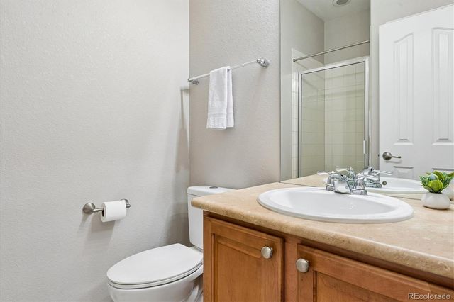6196 S Millbrook Way, Aurora, CO 80016