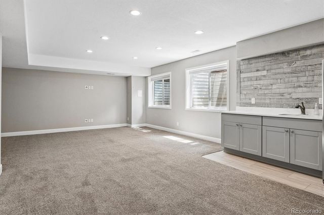 6196 S Millbrook Way, Aurora, CO 80016